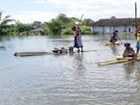 Floods render 103 families homeless at Anpum, Loklung