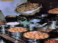 No need for municipal notices on sale of street food: HC