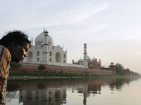 Taj not yellowing, says Union tourism minister