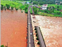 Gujarat floods: 18 of a family killed, toll rises to 119