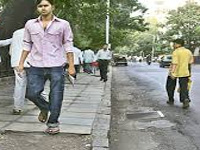 New medians violate pedestrian safety norms, say urban planners
